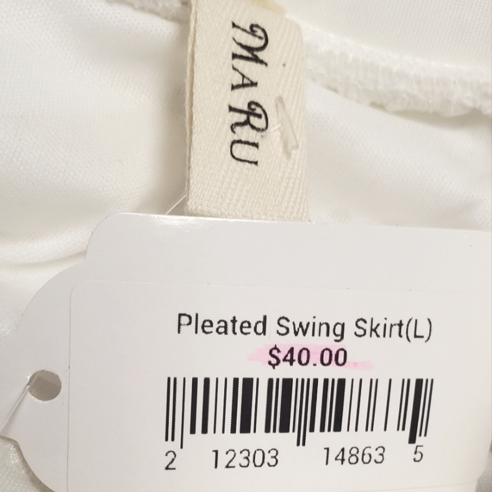 NWT White Hallow Out Pleated Swing Midi Skirt Large - Picture 4 of 7
